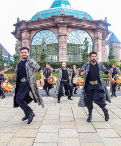 Tham gia các hoạt động vui chơi, giải trí hấp dẫn